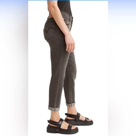 Levi’s Women’s New Boyfriend Jeans - Picture 2 of 4